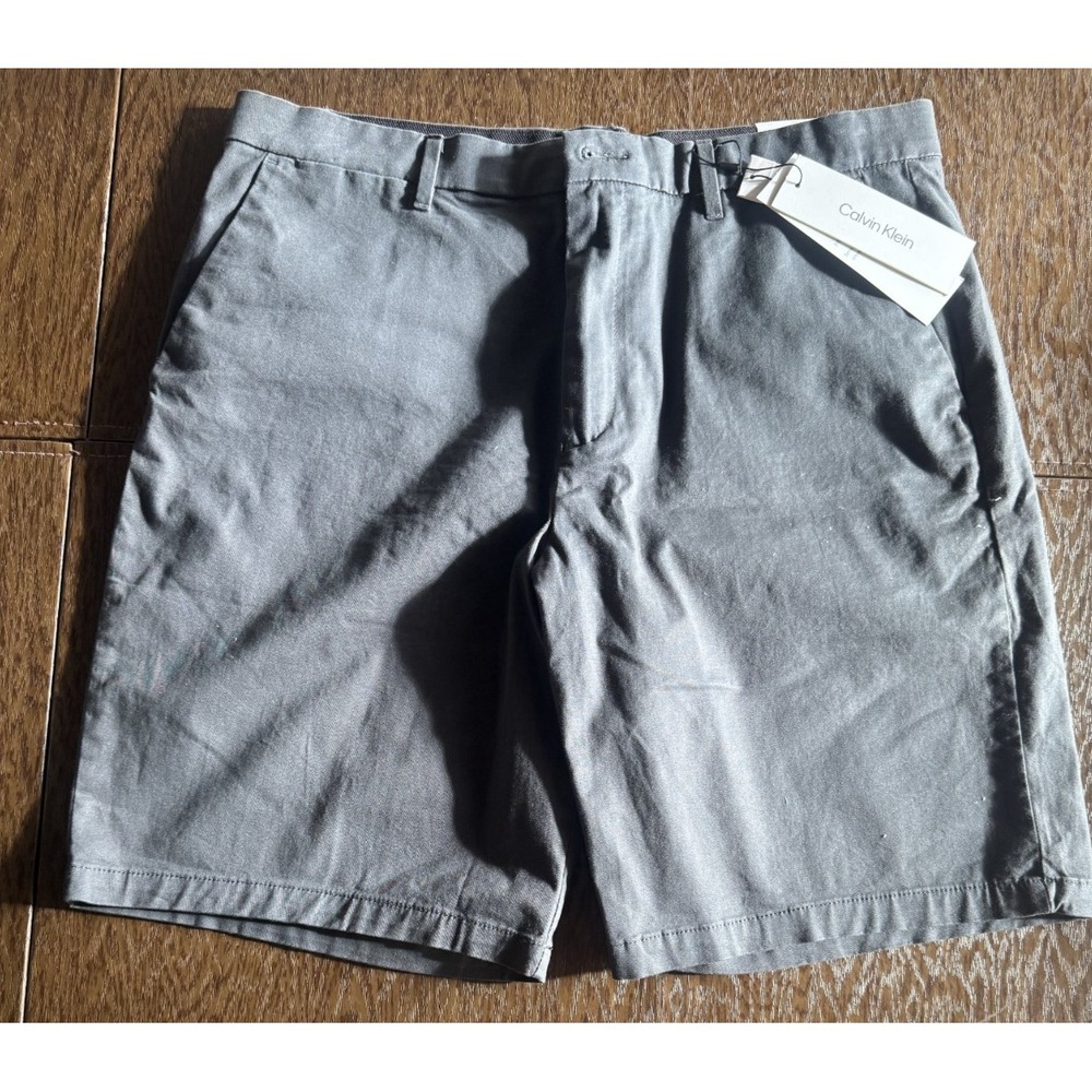 NWT Calvin Klein Mens 33W Convoy Gray Cotton Chino Shorts Pockets Comfort Casual